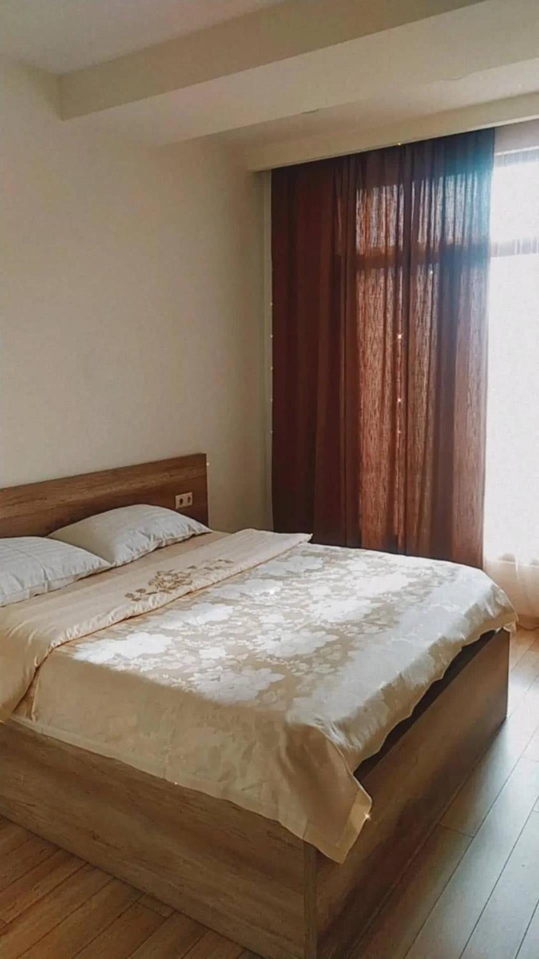 Tikas Home Апартаменты Tbilisi Esterno foto