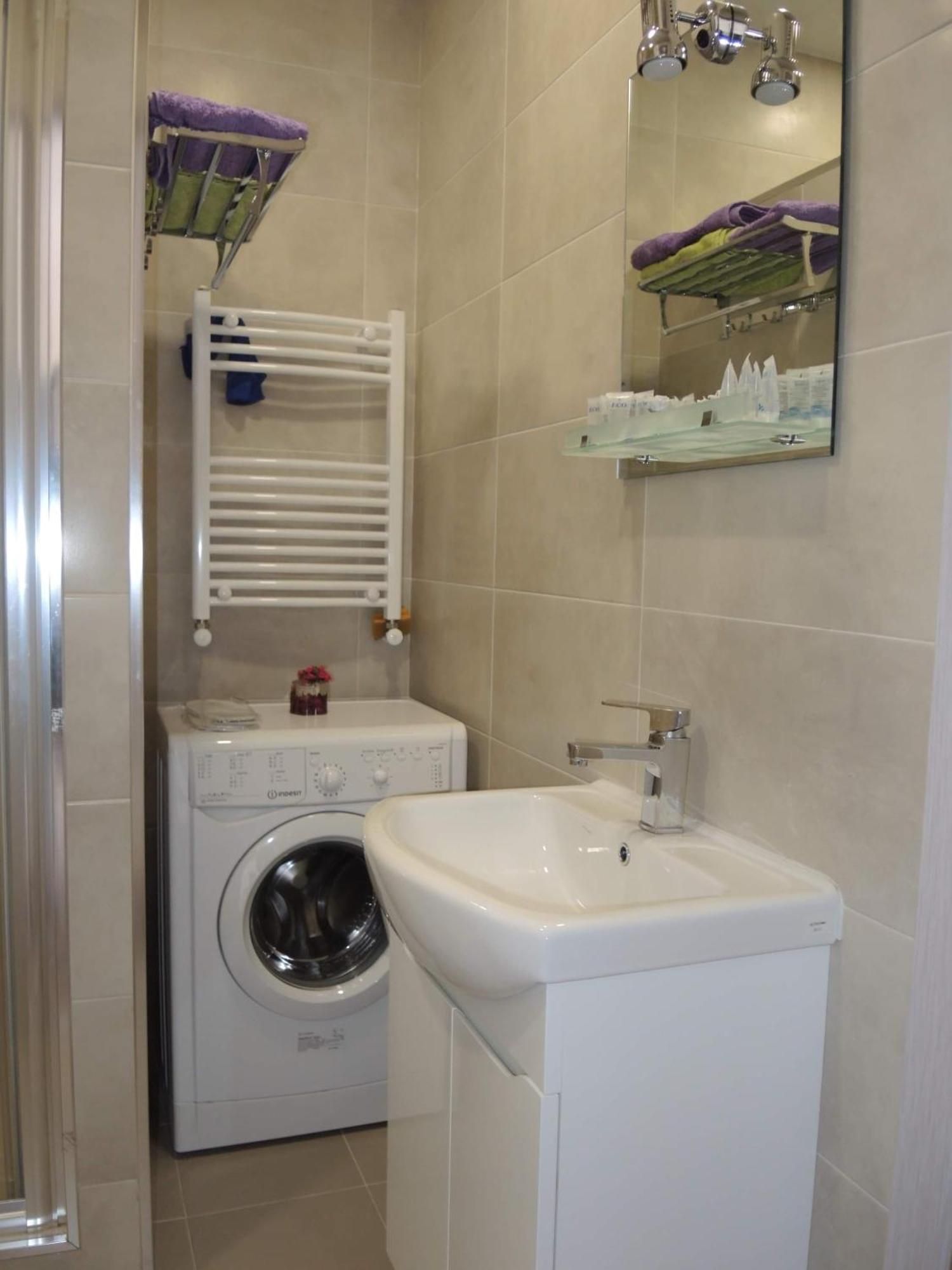 Tikas Home Апартаменты Tbilisi Esterno foto