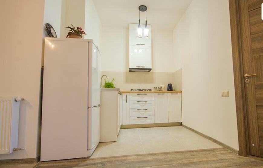 Tikas Home Апартаменты Tbilisi Esterno foto